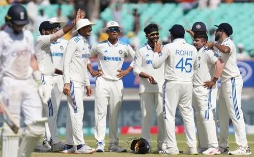 भारत ने तीसरे टेस्ट में इंग्लैंड को 434 रन से हराया