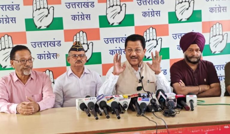 कांग्रेस ने साधा निशाना, कहा – जॉर्ज एवरेस्ट पार्क आवंटन घोटालों में सबसे बड़ा।