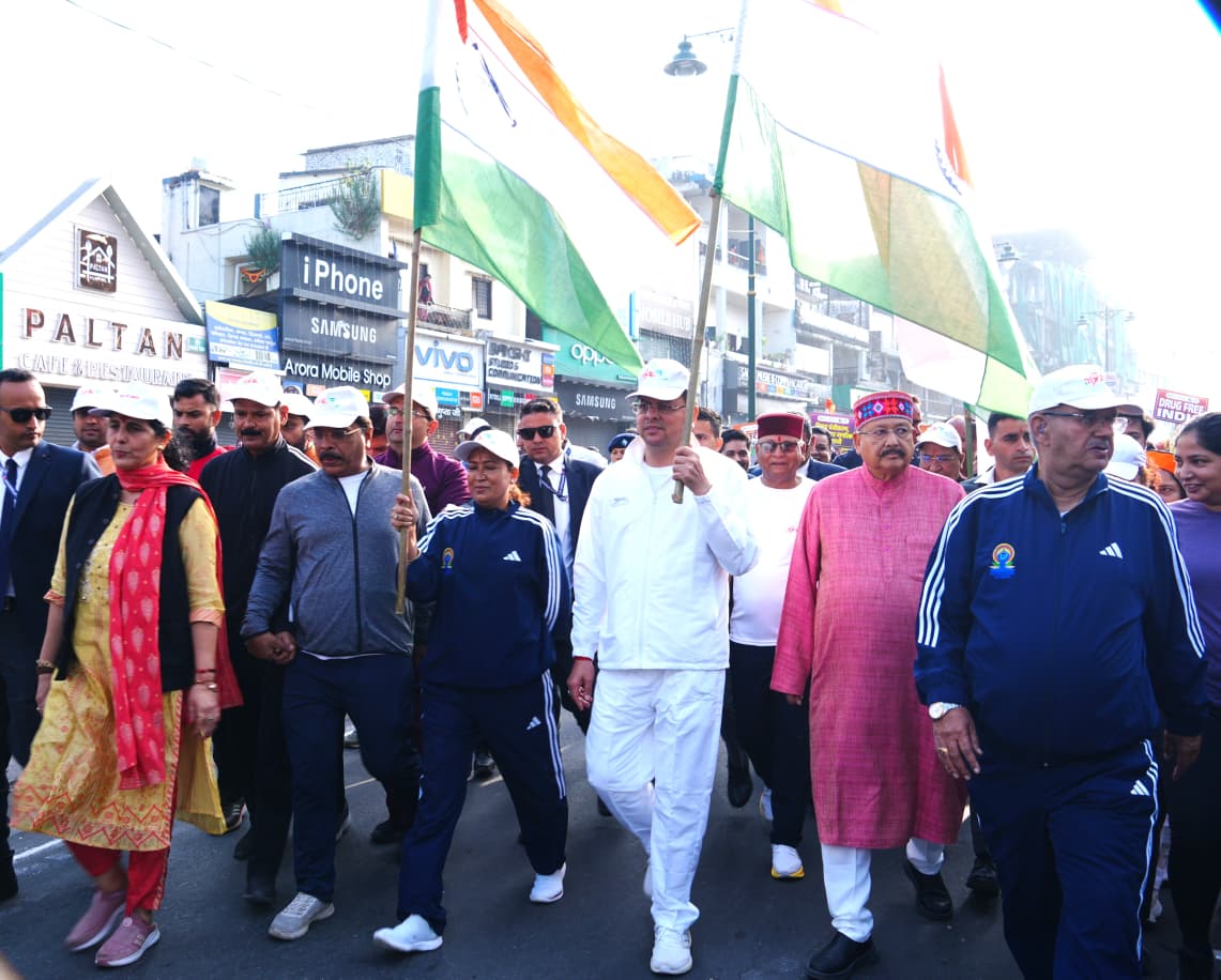 सरदार पटेल जयंती पर सीएम धामी ने घंटाघर पहुंचकर श्रद्धासुमन अर्पित किए, एकता पदयात्रा में हुए शामिल।