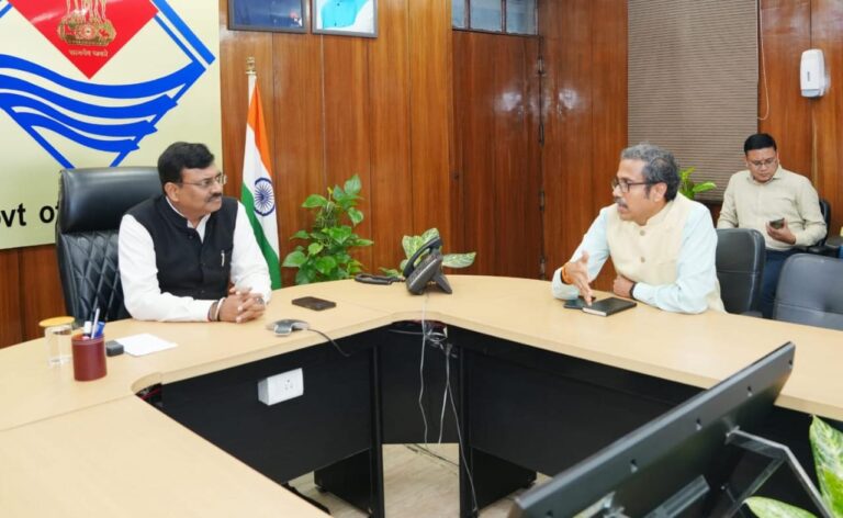 मुख्य सचिव ने कहा—प्रदेश के युवाओं को देश-विदेश में रोजगार उपलब्ध कराने की दिशा में ठोस कदम उठाए जाएं।