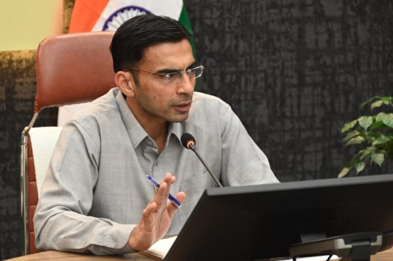 डीएम के आदेश का असर: भारी वाहनों के बावजूद राज्य स्थापना दिवस पर दिनभर जाम-मुक्त रहा देहरादून