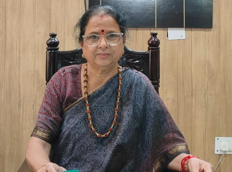 पति द्वारा अत्याचार पर महिला आयोग ने दिखाई सख्ती, कार्रवाई तय।