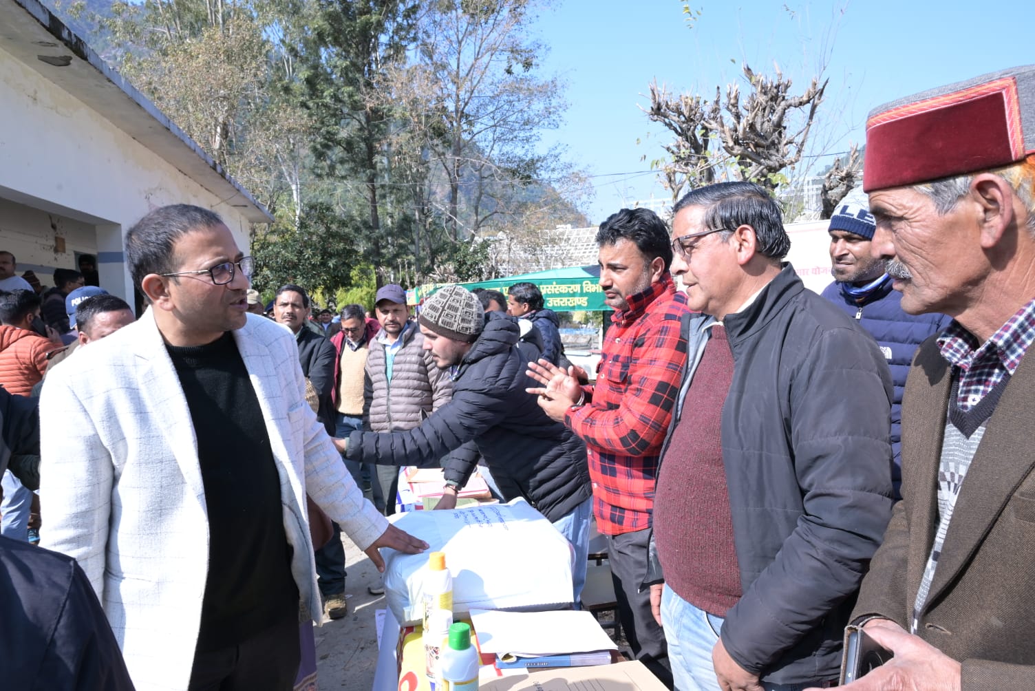 मुख्यमंत्री पुष्कर सिंह धामी के नेतृत्व में जनकल्याणकारी अभियानों को मिल रही नई गति, जनसेवा कैंपों का रिकॉर्ड, 459 कैंपों में 3.68 लाख से अधिक लोगों को मिला सीधा लाभ