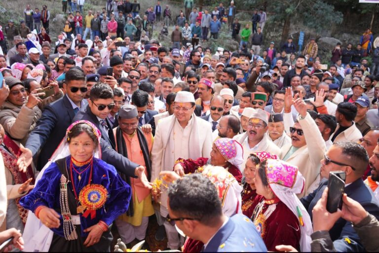 जनजाति समुदाय के जीवन स्तर को बेहतर बनाने के लिए राज्य सरकार प्रतिबद्ध –  मुख्यमंत्री पुष्कर सिंह धामी