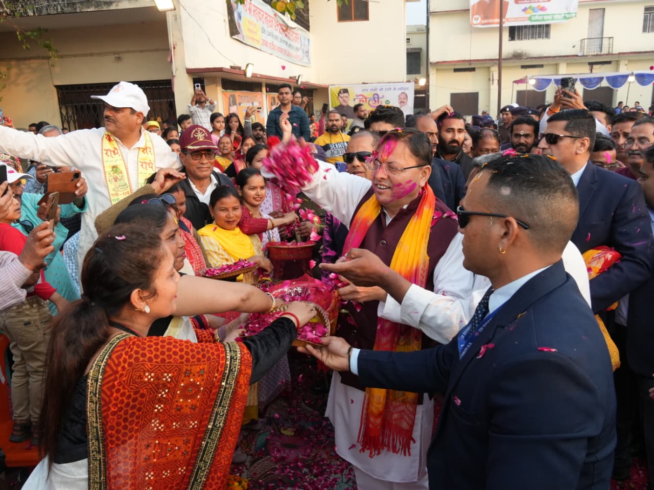 खटीमा होली मिलन समारोह में उमड़ा जनसैलाब, मुख्यमंत्री धामी ने जनसमुदाय संग साझा की उत्सव की खुशियां