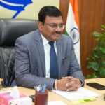 मुख्य सचिव आनन्द बर्द्धन ने देहरादून में विद्युत लाईनों की अंडरग्राउण्ड केबलिंग को लेकर ऊर्जा विभाग एवं जिलाधिकारी देहरादून के साथ महत्वपूर्ण बैठक की।