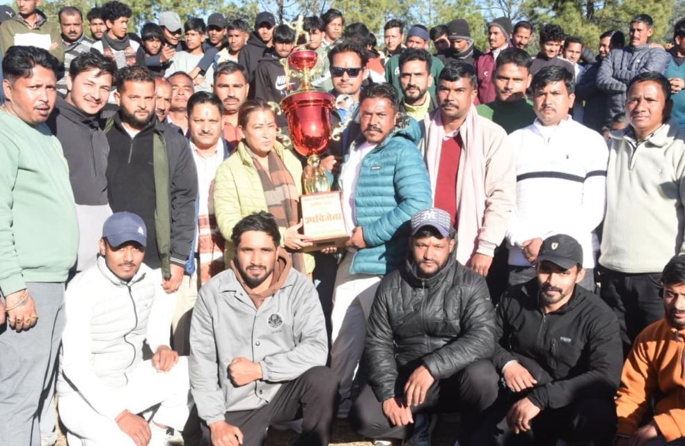 खेल में करियर बनाएं पहाड़ के युवा- रेखा आर्या