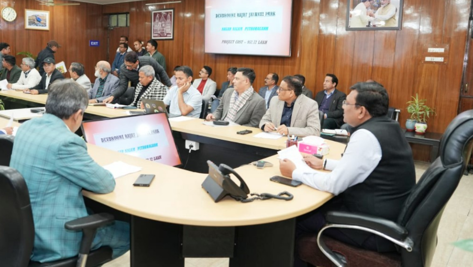 मुख्य सचिव आनंद बर्धन ने राज्य में नशे के विरुद्ध कार्रवाई को तेज करने के दिए निर्देश