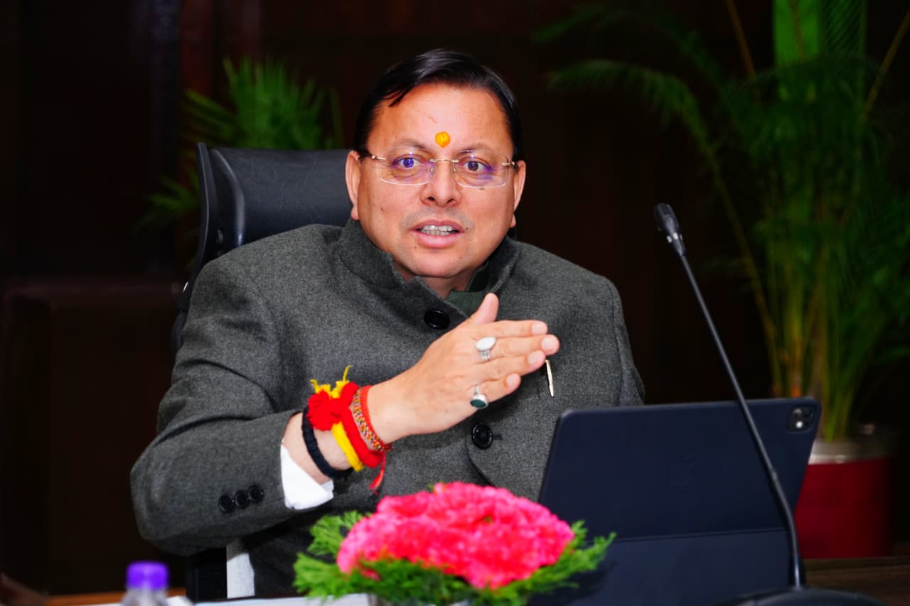 मुख्यमंत्री धामी ने की राज्य की महत्त्वपूर्ण अवसंरचनात्मक परियोजनाओं की प्रगति की समीक्षा