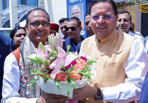 सीएम धामी ने दिल्ली में केंद्रीय मंत्री शिवराज सिंह चौहान की पुस्तक के लोकार्पण समारोह में शिरकत की।