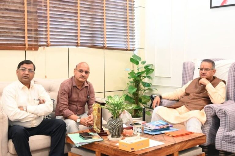 भविष्य में फसलों को होने वाली किसी भी प्रकार की क्षति की नियमित मॉनिटरिंग सुनिश्चित की जाए- गणेश जोशी