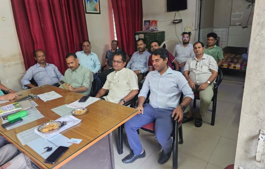 राज्य निगम कर्मचारी महासंघ की बैठक में कर्मचारियों की समस्याओं और मांगों पर हुई व्यापक चर्चा