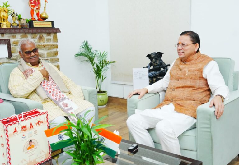 मुख्यमंत्री पुष्कर सिंह धामी से राजस्थान सरकार के कैबिनेट मंत्री मदन दिलावर ने की शिष्टाचार भेंट