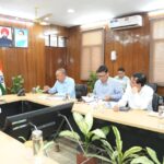 आनन्द बर्द्धन ने संबंधित अधिकारियों के साथ मेले की व्यवस्थाओं की समीक्षा की।