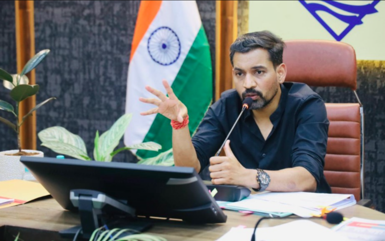 ‘‘सरलीकरण, समाधान, निस्तारण एवं संतुष्टि’’ के मंत्र को धरातल पर उतारे विभाग- डीएम
