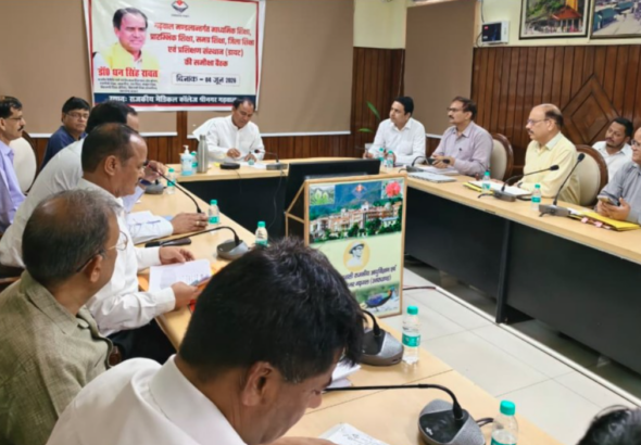 सूबे के स्कूलों में अनिवार्य होगा एनसीसी, एनएसएस व स्काउट- डाॅ. धन सिंह रावत