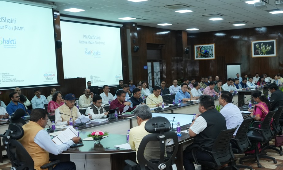 मुख्य सचिव आनन्द बर्द्धन ने पीएम गतिशक्ति उपयोग मामलों का संग्रह 2.0 एवं विभागीय डेटा संग्रहण मोबाइल ऐप का किया शुभारंभ।