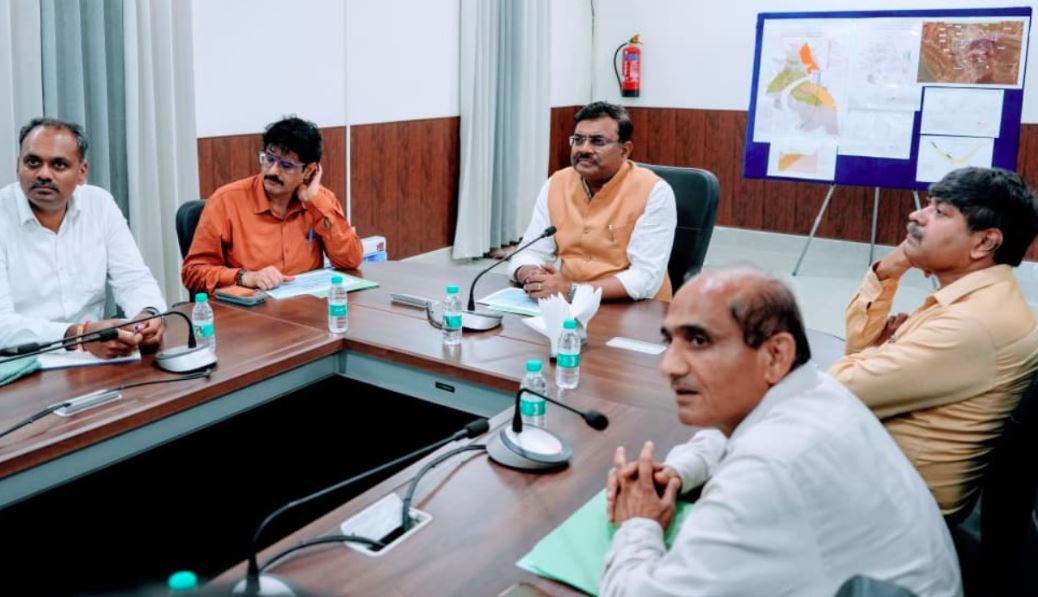 मुख्य सचिव ने किया लखवाड़ बहुउद्देशीय परियोजना का स्थलीय निरीक्षण